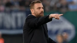Conferenza stampa De Rossi: «La Lazio è una squadra forte! Frattesi? Giocatore più unico che raro»