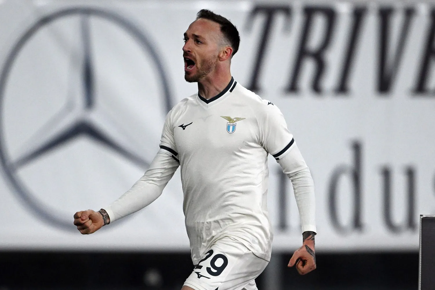 Lazzari e un futuro in bilico: il Sassuolo prepara l’assalto per il laterale della Lazio 21 Lazzari 1