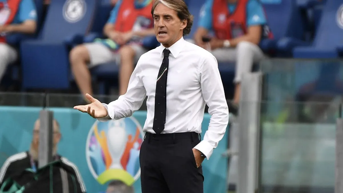 Canovi: «Mancini è un ottimo allenatore! Il calcio però ha bisogno di riforme che lo rivoltino» 21 Mancini Italia