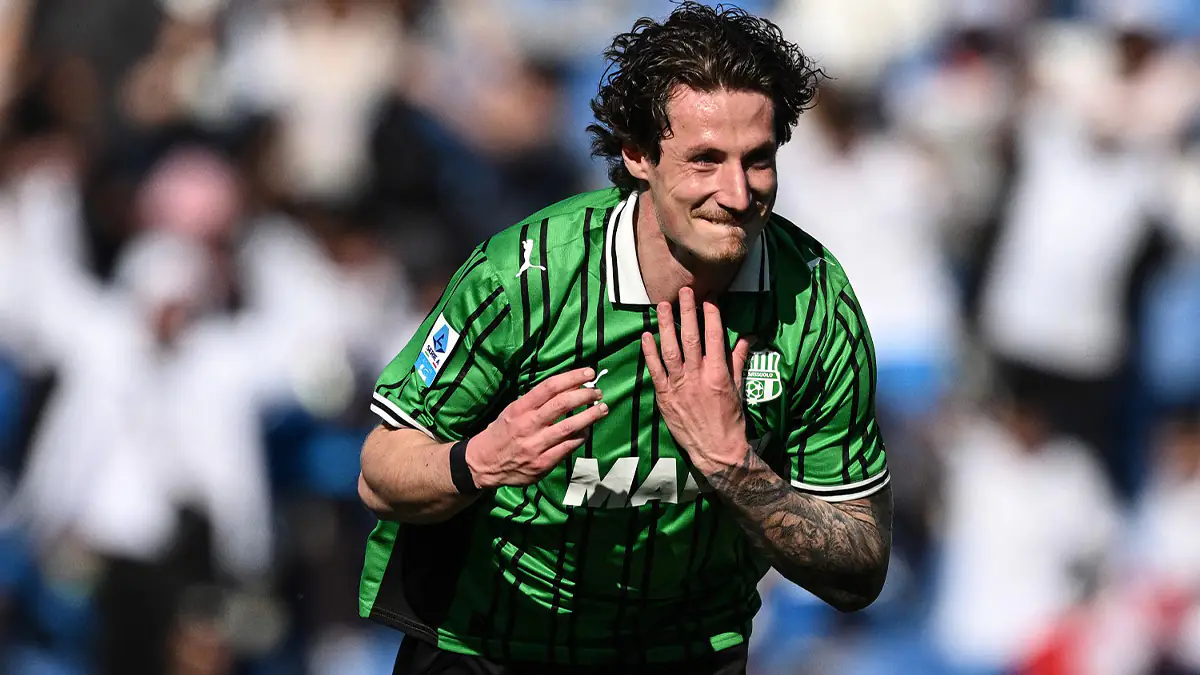 Intesa raggiunta tra la Lazio e Pinamonti! Adesso biancocelesti preparano l'offerta 21 Pinamonti Sassuolo Cagliari 1 1 1 1 1 1