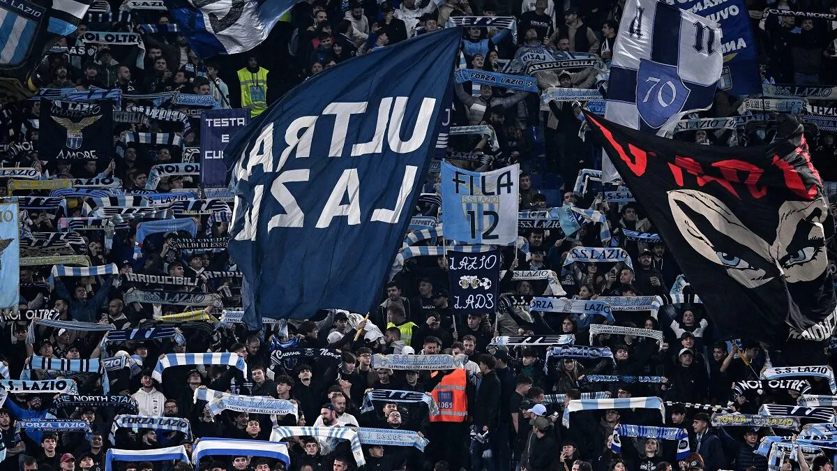 La contestazione a Lotito prende ancora forma durante l'amichevole con l'Ascoli: i supporters biancocelesti alzano la voce 21 Tifosi Lazio e1730750838792