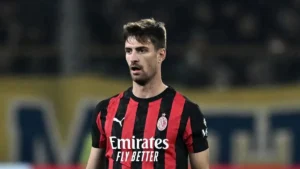 Il Milan recupera Gila ma perde Gabbia: il punto sulla retroguardia rossonera in vista della sfida