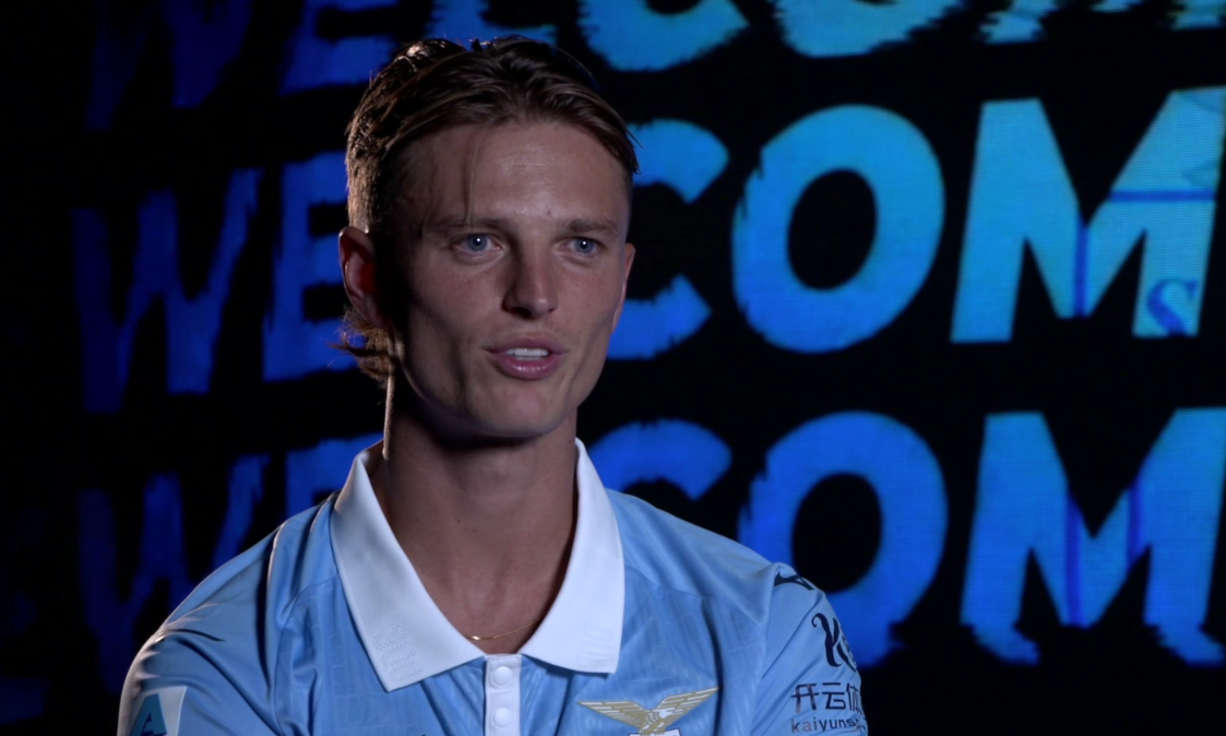 Conferenza stampa Gudmundsson LIVE: le dichiarazioni del nuovo attaccante della Lazio 21 Gudmundsson 2 e1788361161140