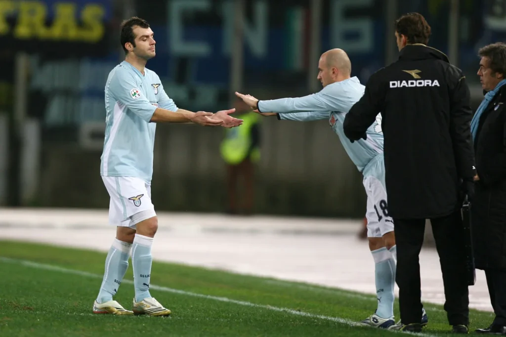 Pandev esalta Frattesi: «Il 4-3-3 della Lazio è perfetto per lui, sente la porta. Segna gol non banali!» 1 PANDEV
