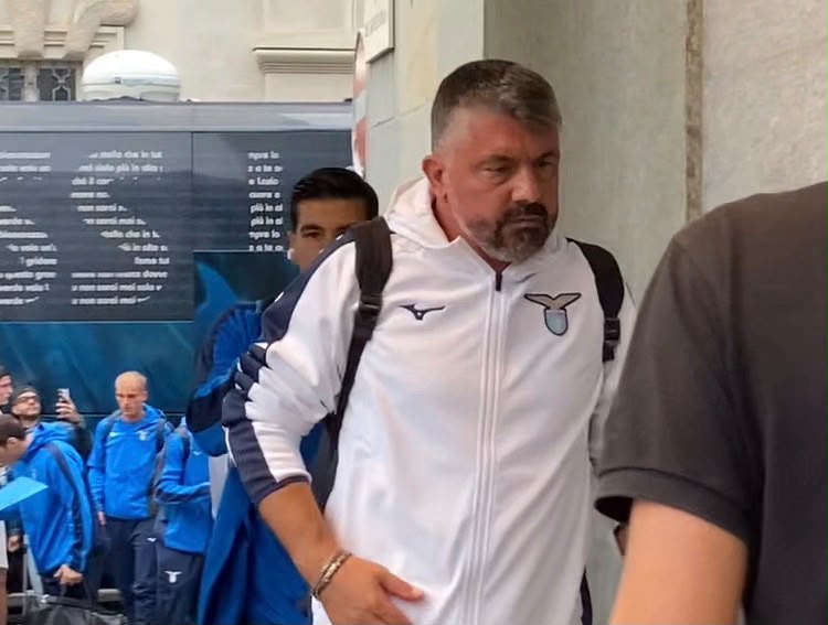 La Lazio di Gattuso sbarca a Torino! L’arrivo del bus biancoceleste – VIDEO