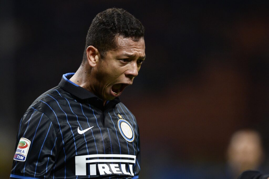 «Sono alcolizzato da anni, ho paura di morire» Il terribile annuncio shock di Guarin 1 guarin esulta inter febbraio 2015 ifa