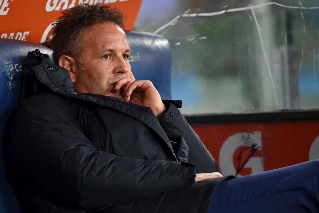 Bologna, contro la Lazio Mihajlovic sarà in panchina: le ultime 1 mihajlovic crucciato sampdoria gennaio 2015 ifa