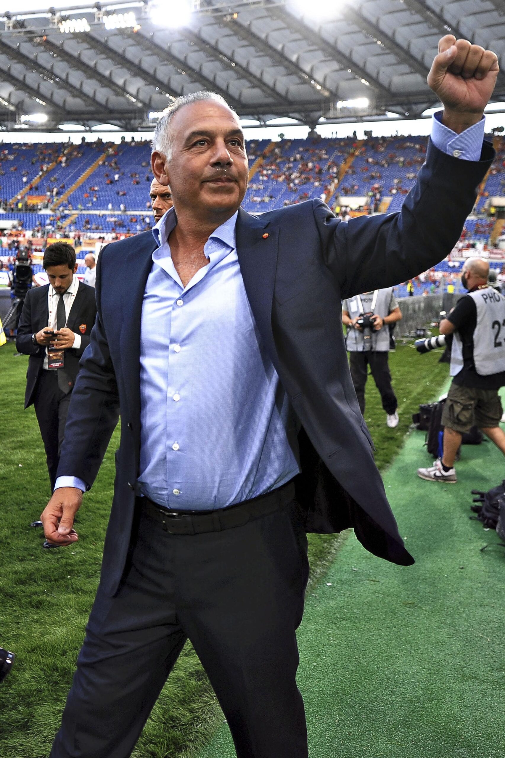 Roma, pres. Pallotta: "Lotito ha una visione diversa del calcio. Il derby? Una partita come le altre" 21 pallotta saluta roma agosto 2014 ifa scaled