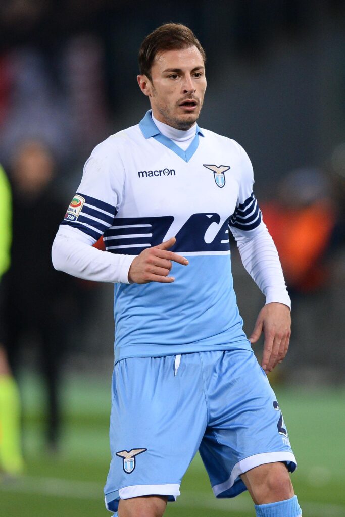 Radu, l'agente: "Aveva altre offerte, ma ha scelto la Lazio" 1 radu lazio gennaio 2015 ifa