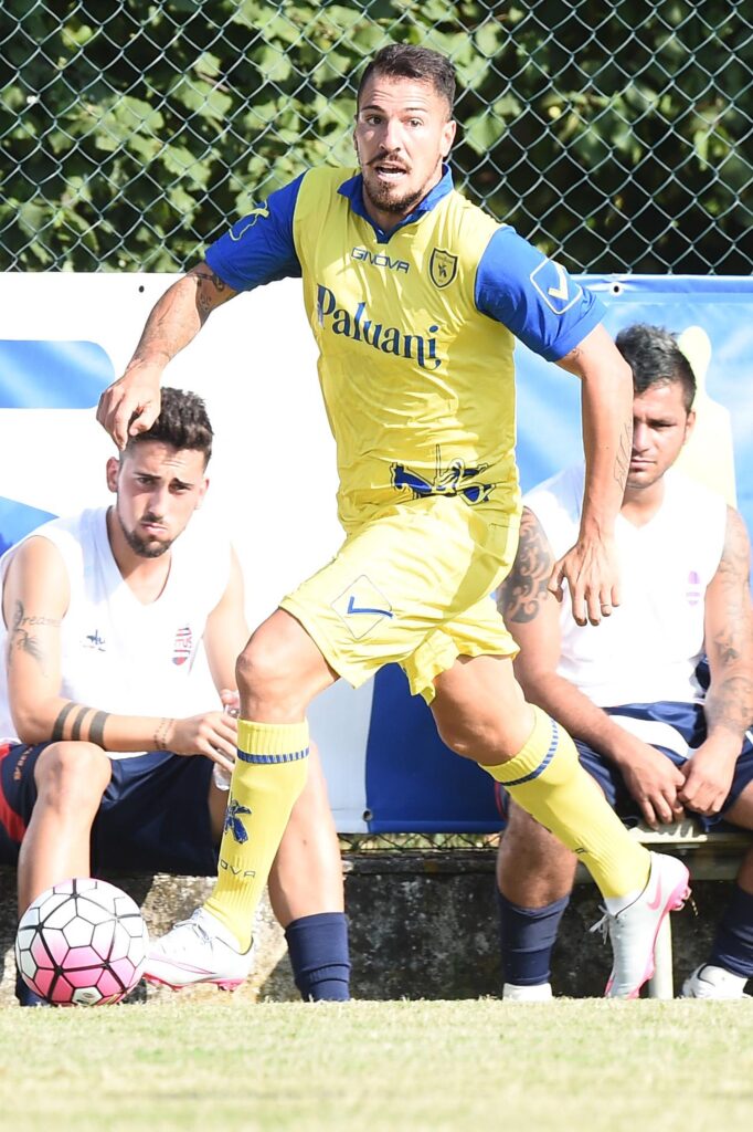 Cacciatore al break: «Marchetti ha fatto una grande parata su di me. Dovremo stare attenti ai loro attaccanti» 1 cacciatore azione chievo luglio 2015 ifa
