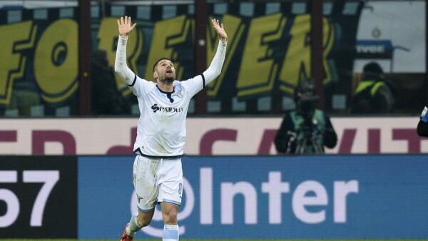 candreva esulta lazio away dicembre 2015 ifa