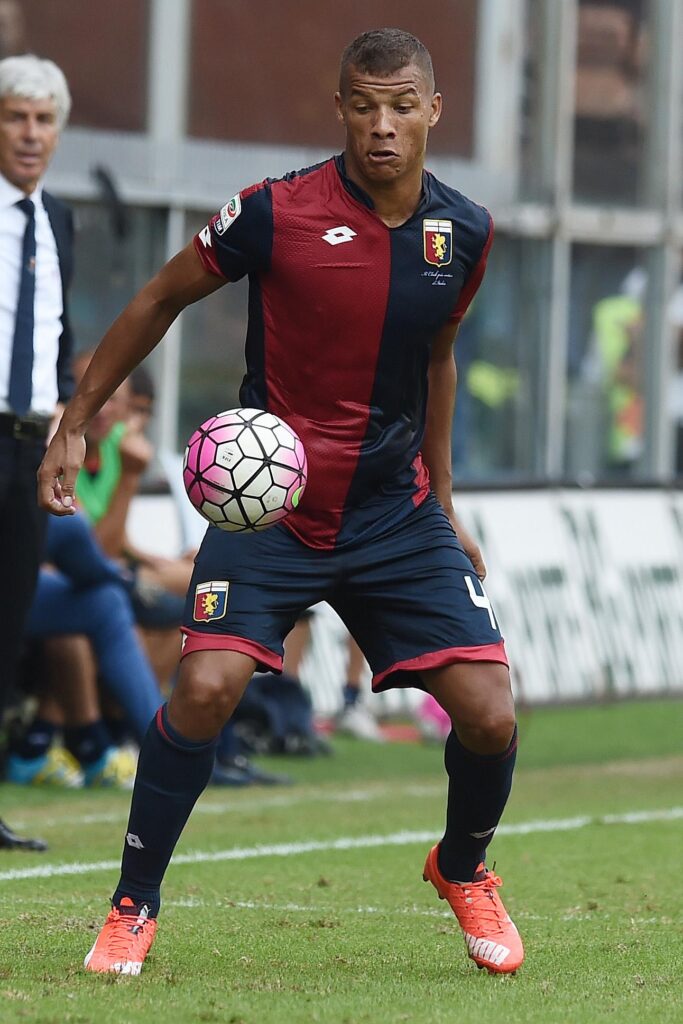 Rebus difensore centrale, la Lazio ci prova per De Maio e Zukanovic 1 de maio azione genoa settembre 2015 ifa