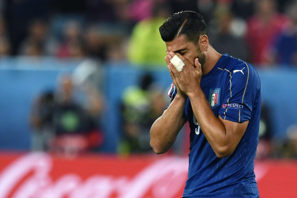 Pellé escluso dalla Nazionale per il gesto di stizza con Ventura. Immobile si scalda 1 pelle deluso italia europei luglio 2016 ifa