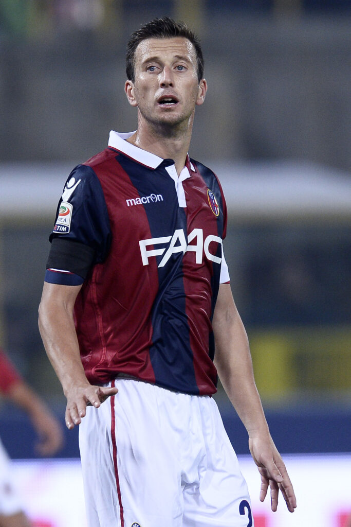 Giudice Sportivo: Gastaldello e Dzemaili non ci saranno contro la Lazio 1 gastaldello bologna ottobre 2015 ifa