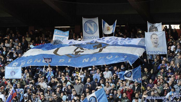 napoli-tifosi-novembre-2015-ifa