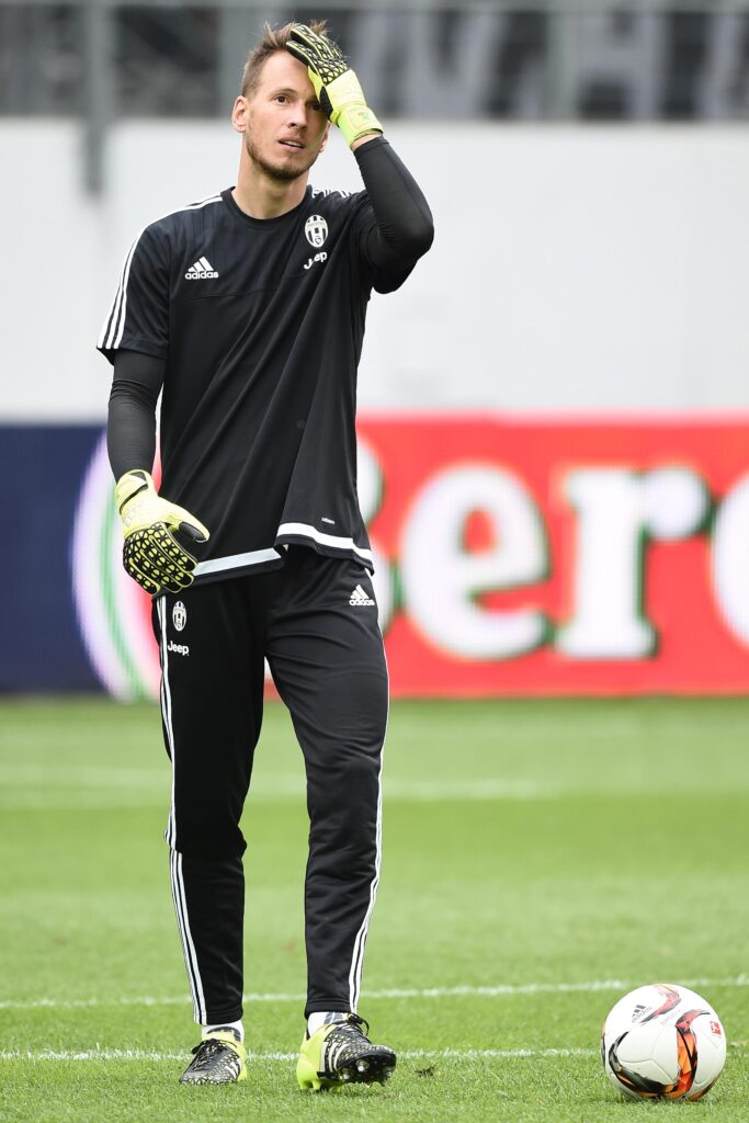 Valzer dei portieri? Se Marchetti dovesse partire Lazio vigile su Neto 1 neto riscaldamento juventus luglio 2015 ifa