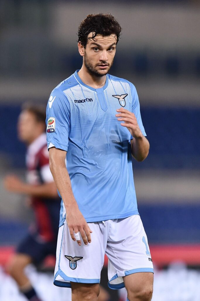 Parolo: "È cambiata la mentalità nell'affrontare le partite, possiamo vincere contro chiunque. Vogliamo riportare la gente allo stadio" 1 parolo lazio agosto 2015 ifa