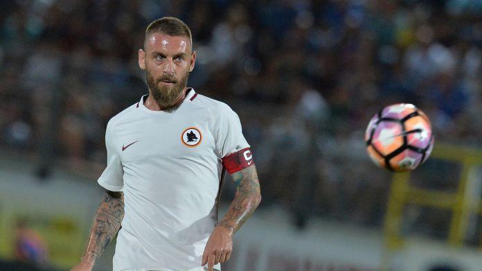 de-rossi-roma-away-azione-agosto-2016-ifa