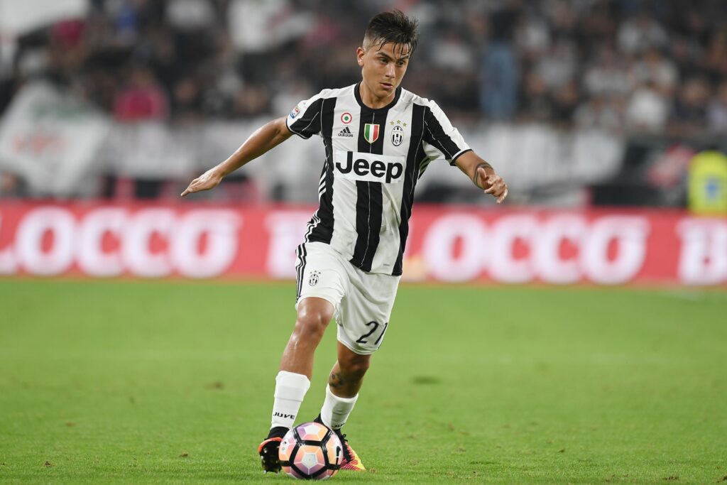 Coronavirus, tutta la famiglia di Dybala è negativa al tampone 1 dybala bis juventus azione agosto 2016 ifa