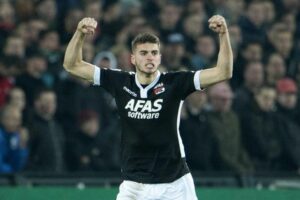 wesley hoedt1