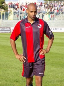 de sousa l aquila 4