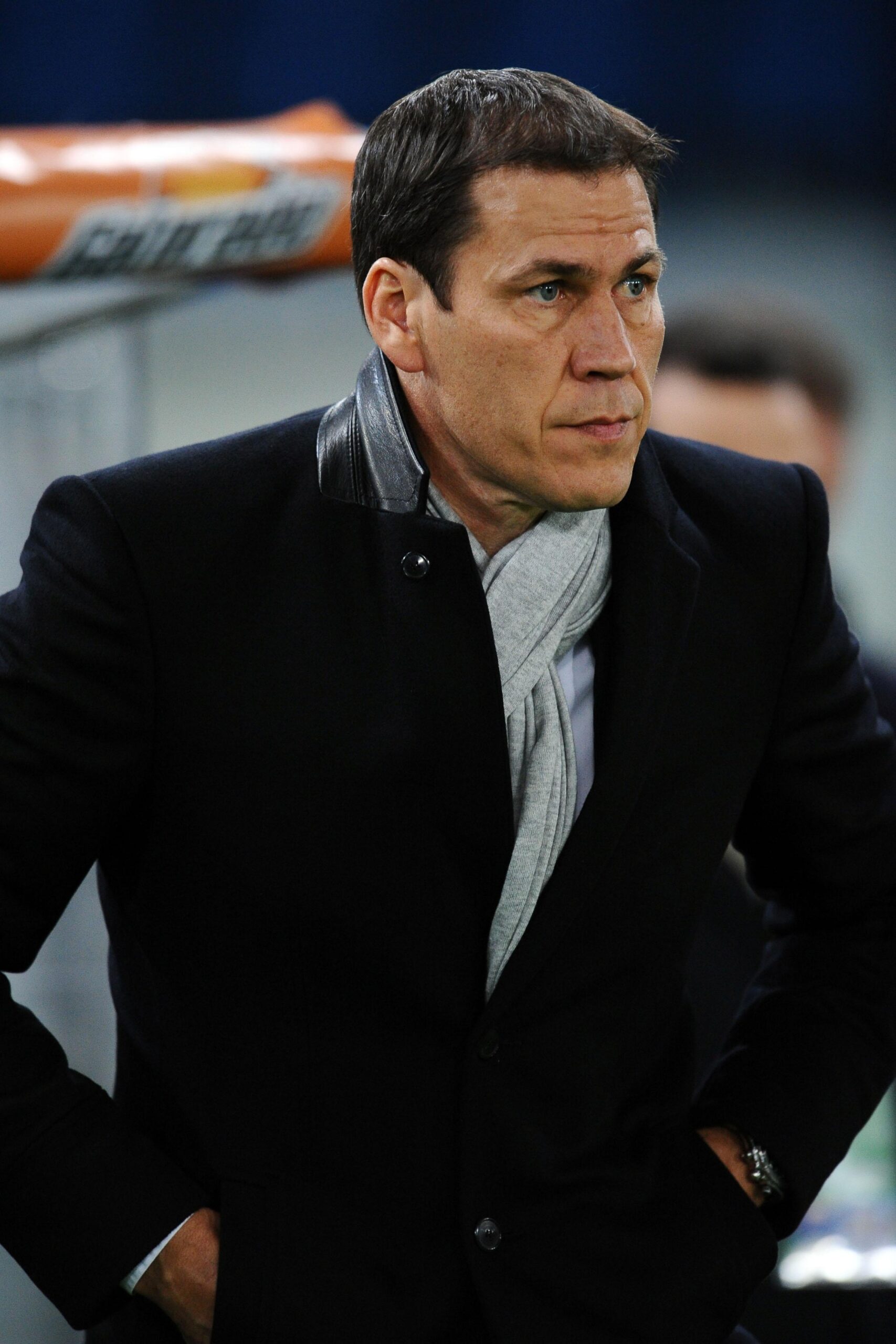 Garcia glissa sul derby: "Pensiamo al Napoli. Reja? Avremo tempo di parlarne..." 21 garcia infreddolito roma 2013 ifa scaled