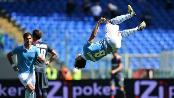 hernanes casa lazio 2013 (capriola) ifa e1632596284399