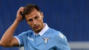 283 partite in biancoceleste, ecco l’omaggio della Lazio a Stefan Radu – FOTO