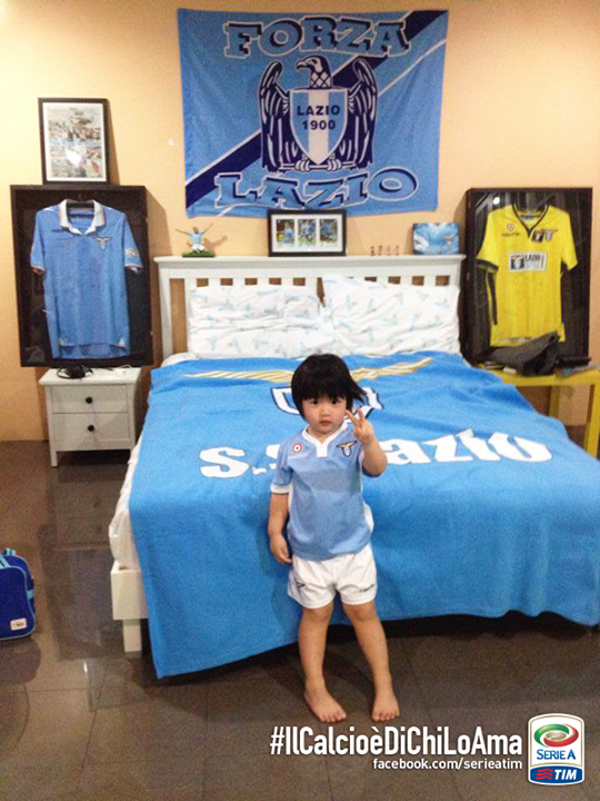 Dalla Thailandia: piccolo tifoso biancoleste esulta per la vittoria della Lazio a Cagliari - FOTO 21 bambinathailandia