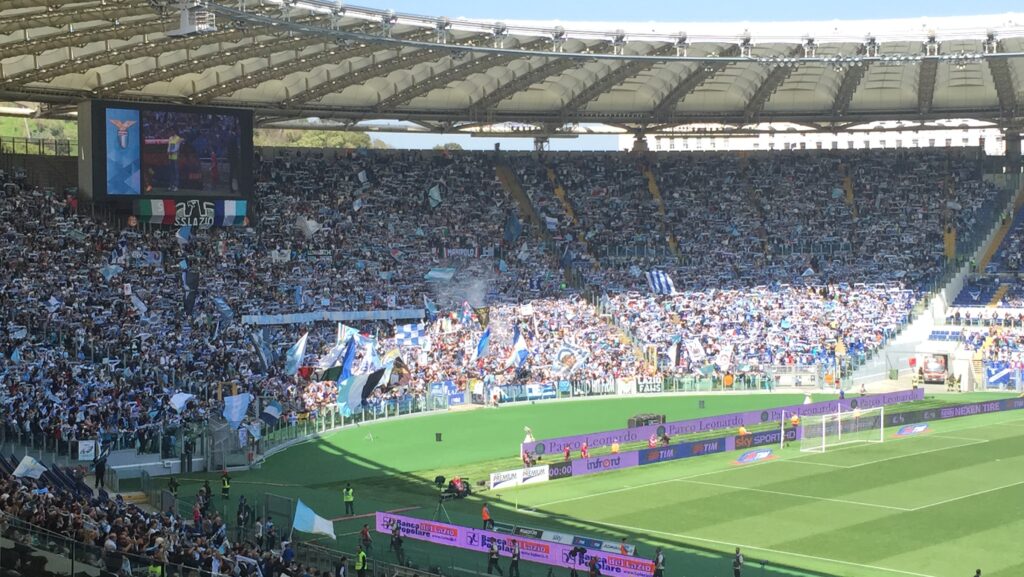 Va dove ti porta il cuore: i tifosi della Lazio sempre presenti in trasferta 1 curvaspettacolo