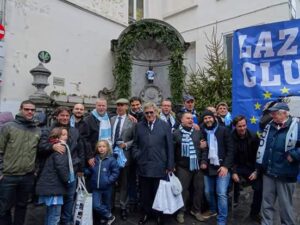 Manneken Pis, il Torino imita la Lazio: la statua si vestirà di granata per l’anniversario della tragedia di Superga