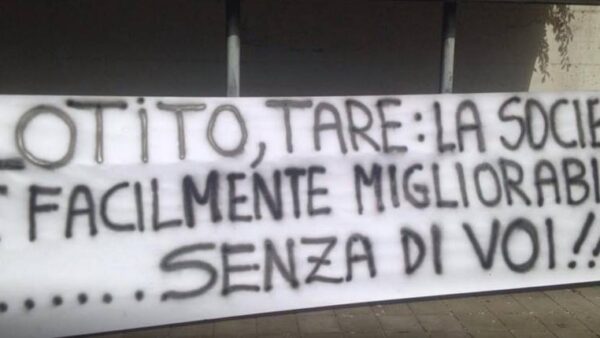 striscione vs lotito tare norcia 1