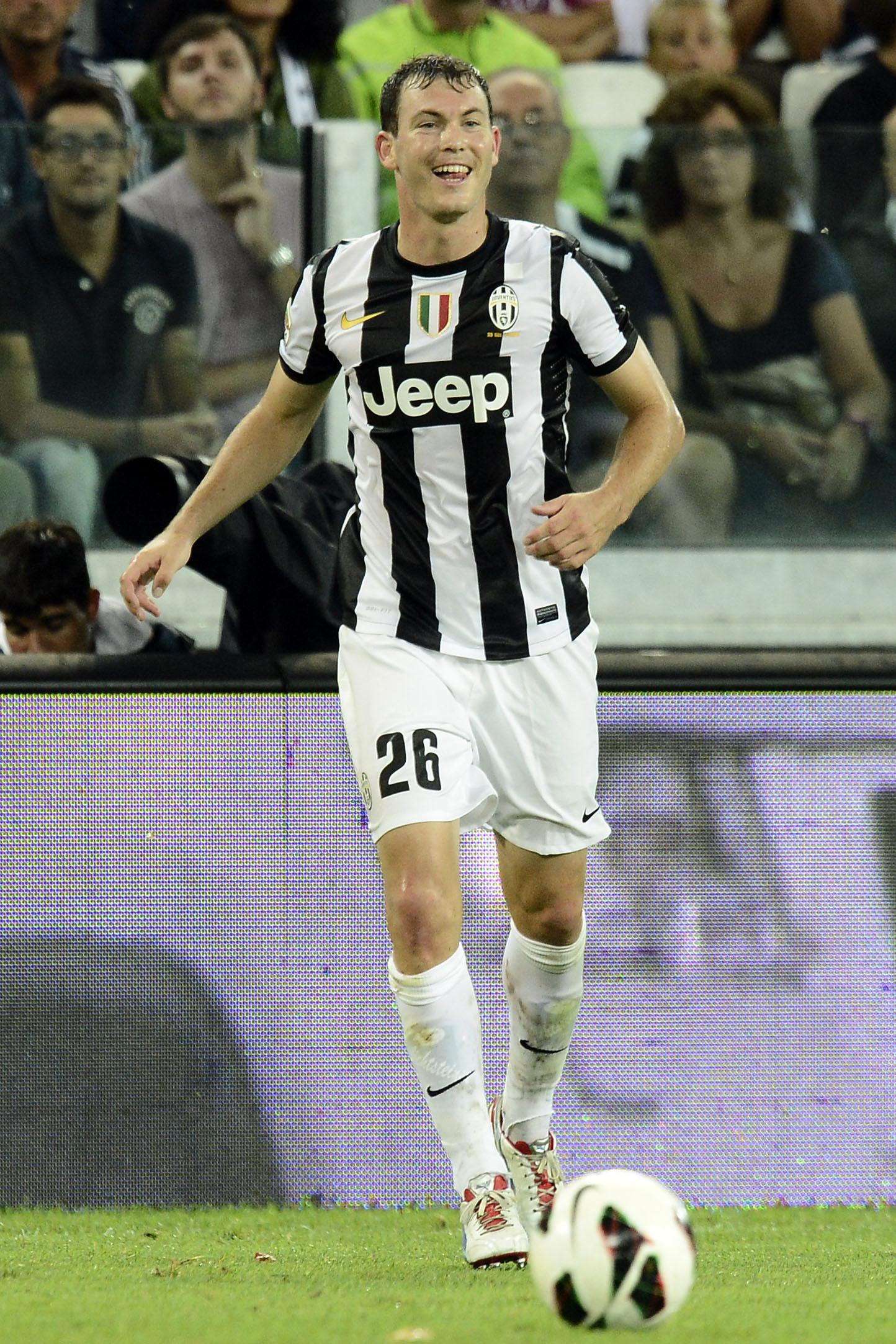 Lichsteiner porge la mano ai tifosi: "Il mio cuore è anche laziale" 21 lichtsteiner2012 ifa