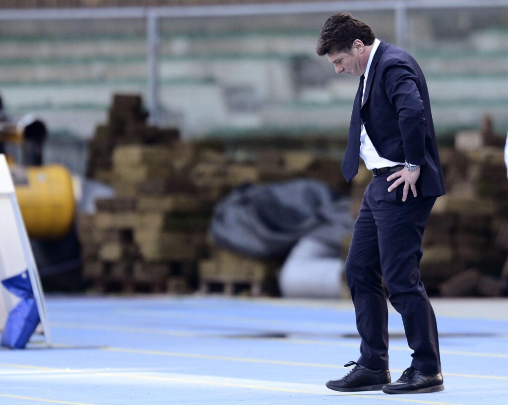 Mazzarri testa bassa ifa