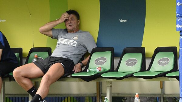 Mazzarri walter ritiro inter pinzolo 2013 panchina seduto ifa