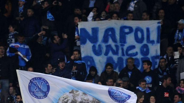 napoli-tifosi-marzo-2014-ifa