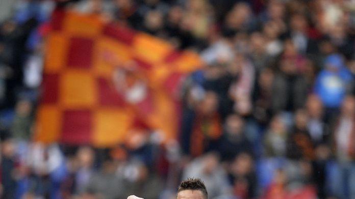 totti-esulta-roma-aprile-2014-ifa