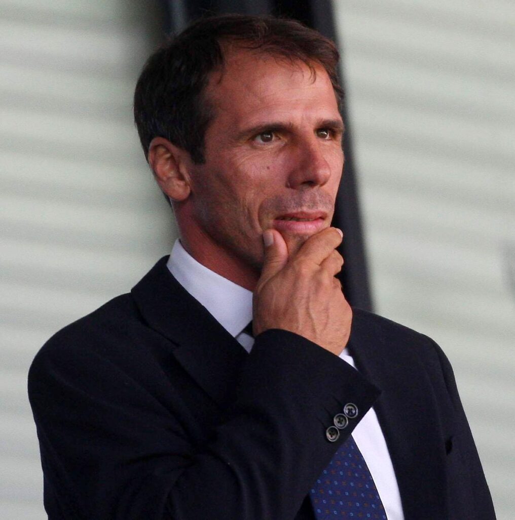 Serie A, Zola: «Ben venga il ritorno del calcio, fa bene all'umore» 1 zola ifa